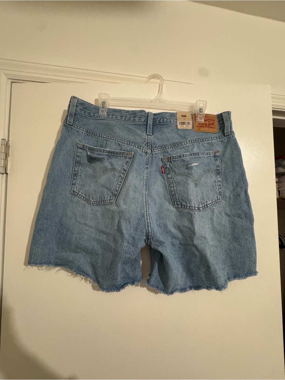 NWT Levi’s 501 shorts - Picture 2 of 2